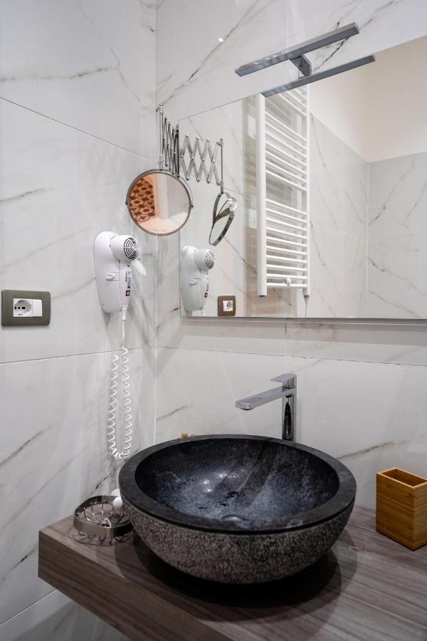 Antica Dimora Deluxe Bed & Breakfast Naples Exterior photo