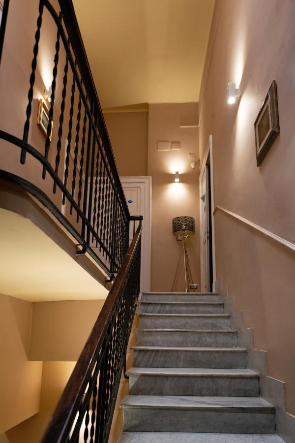 Antica Dimora Deluxe Bed & Breakfast Naples Exterior photo