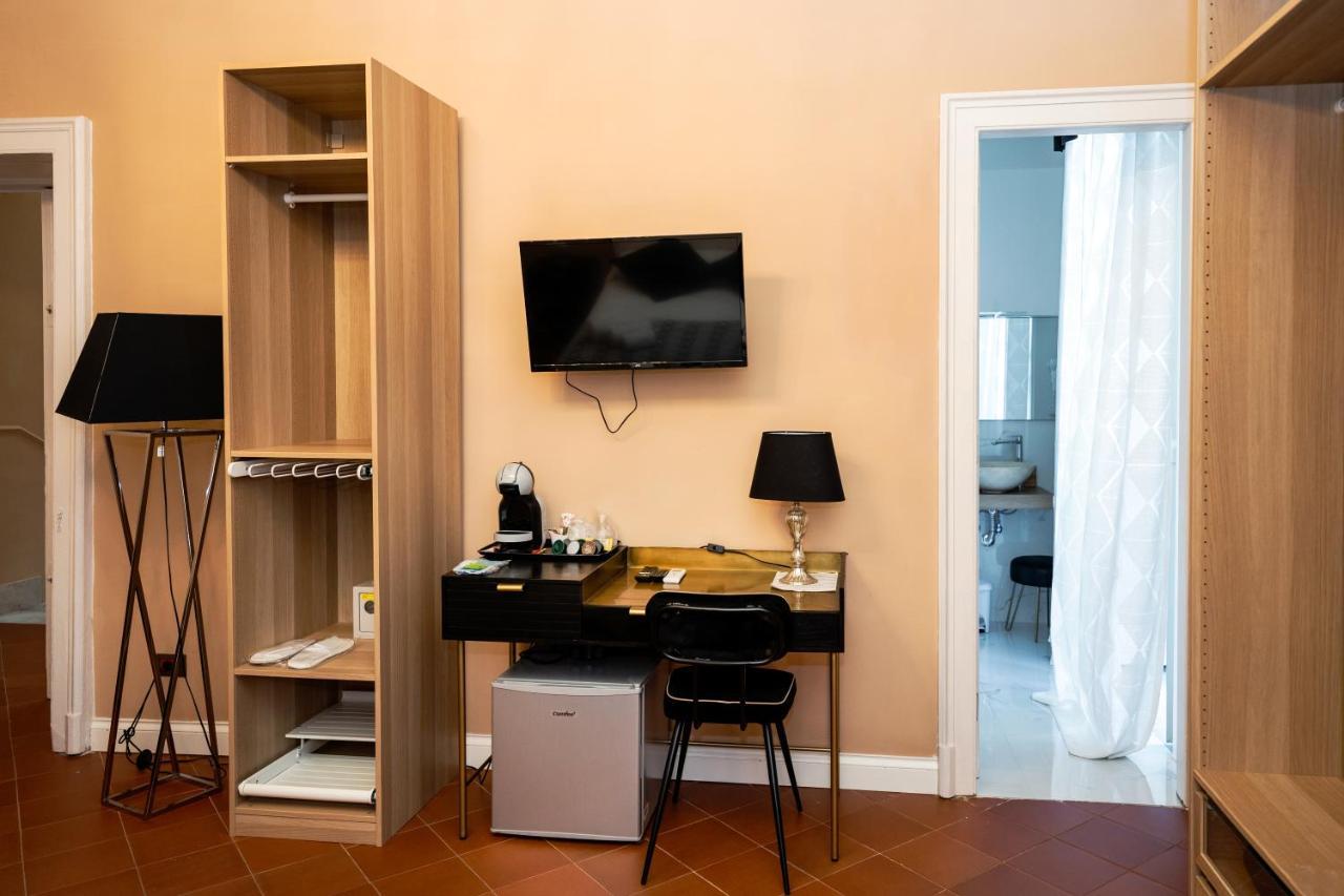 Antica Dimora Deluxe Bed & Breakfast Naples Exterior photo