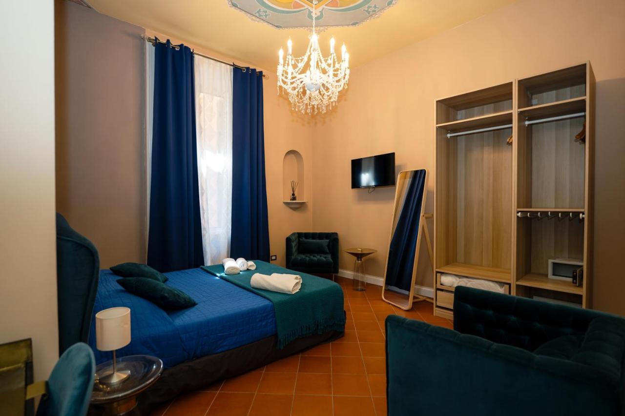 Antica Dimora Deluxe Bed & Breakfast Naples Exterior photo