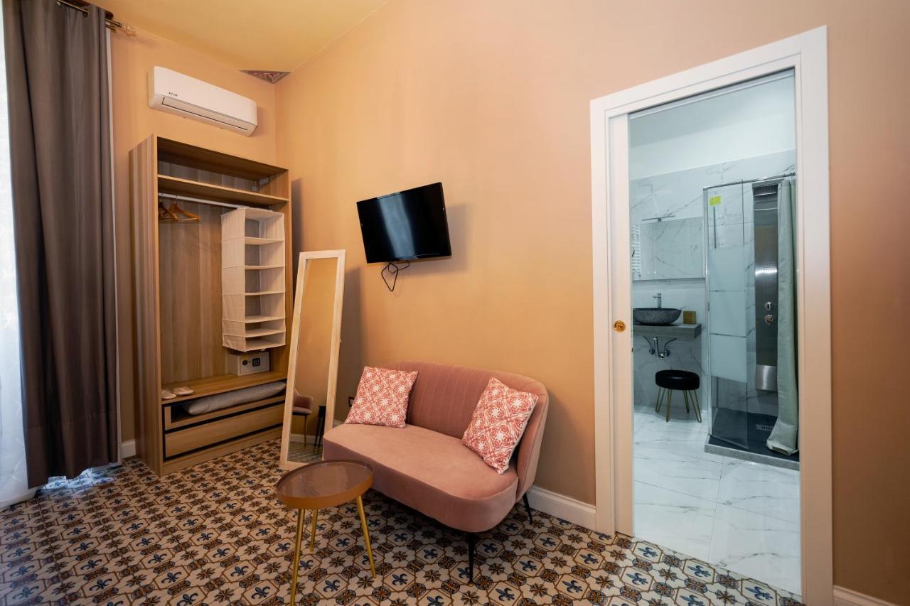 Antica Dimora Deluxe Bed & Breakfast Naples Exterior photo
